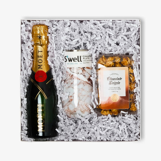 Champagne Toast | Moet