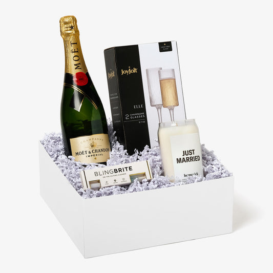 Mr. And Mrs. | Moet Edition