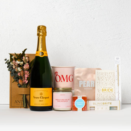 The Engagement Deluxe - Veuve
