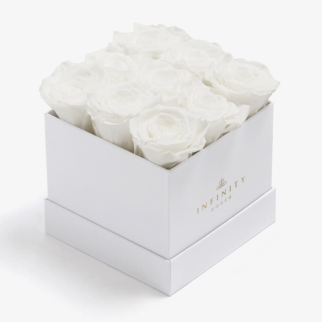 Medium White Rose Box